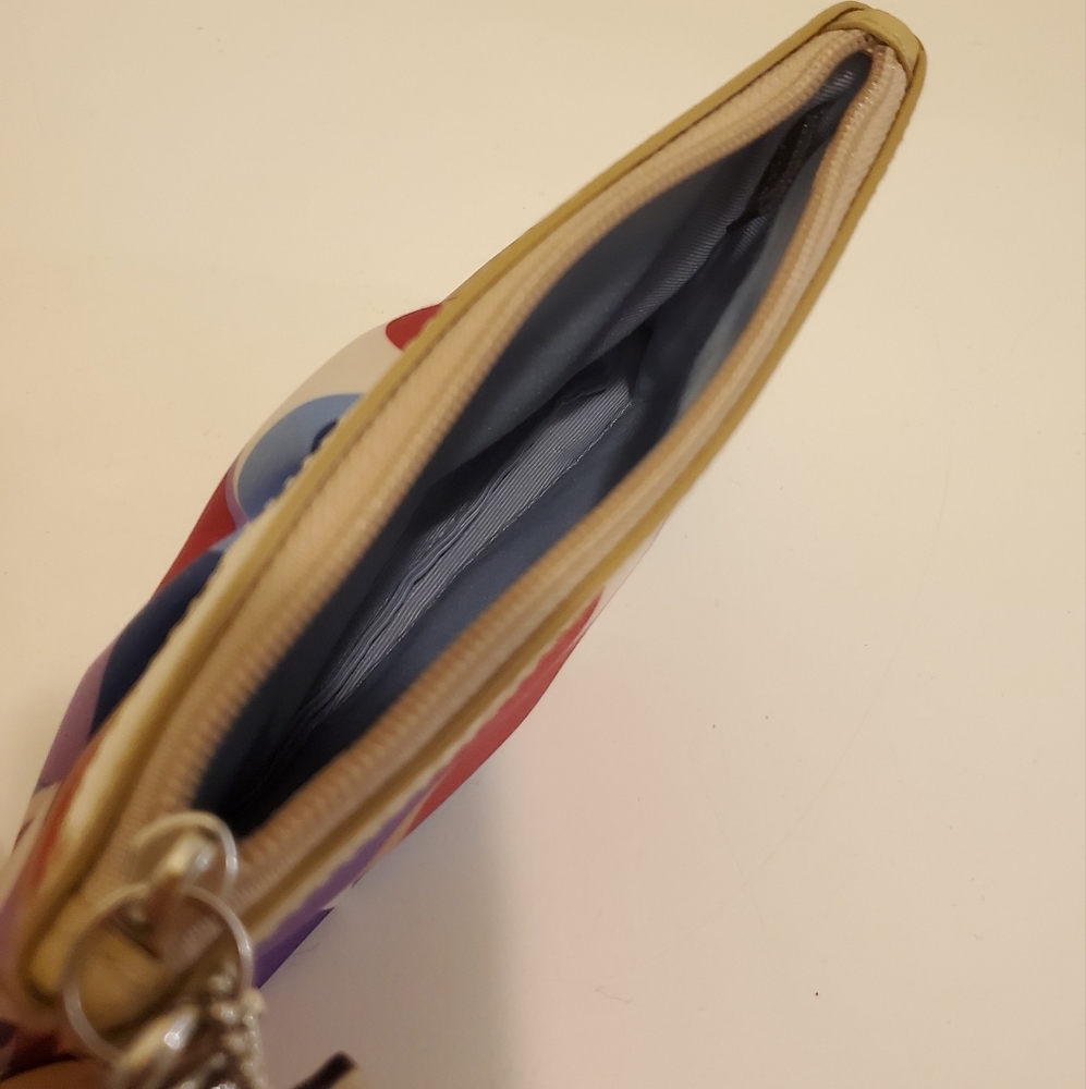 Coach wristlet - Picture 3 of 5